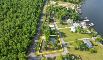 503 Lori Ln, Alford, FL 32420