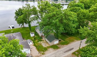 2948 E Skinner Lake N Dr, Albion, IN 46701
