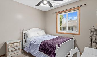 7923 147th St W, Apple Valley, MN 55124