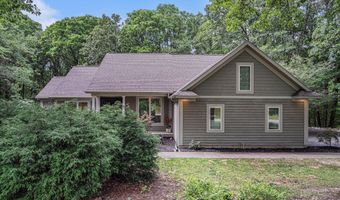 8905 Conservancy Dr NE, Ada, MI 49301