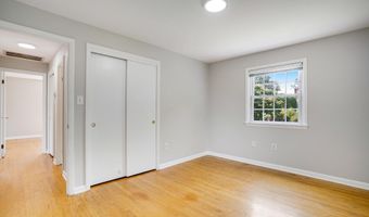 706 N CLEVELAND St, Arlington, VA 22201