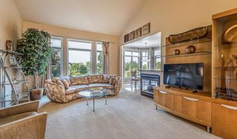 5401 Pinnacle Ct, Ann Arbor, MI 48108