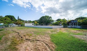 44-646 Kaneohe Bay Dr, Kaneohe, HI 96744