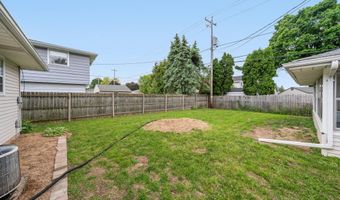 1500 E LINDBERGH St, Appleton, WI 54911