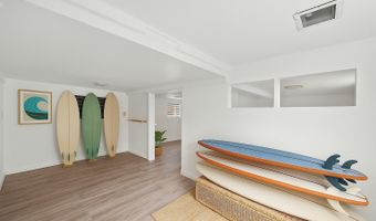 2963 Koali Rd D, Honolulu, HI 96826