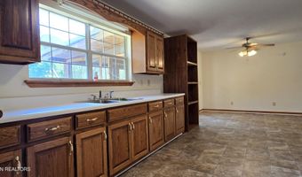 324 Circle R Dr, Benton, TN 37307