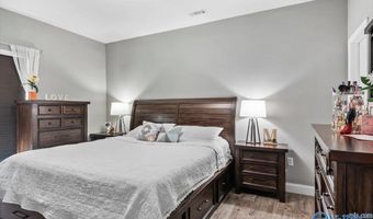 826 Barnes St, Albertville, AL 35950