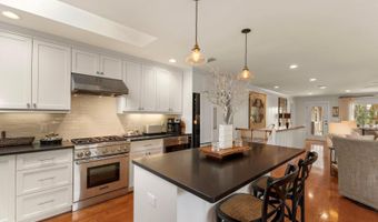 807 S BAY Blvd, Anna Maria, FL 34216