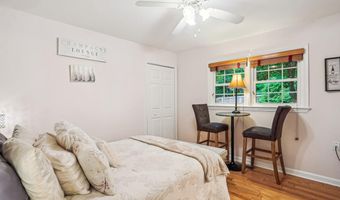 9201 LAUREL OAK Dr, Bethesda, MD 20817