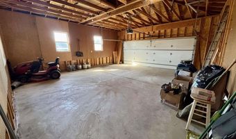 911 Pine St, Atlantic, IA 50022