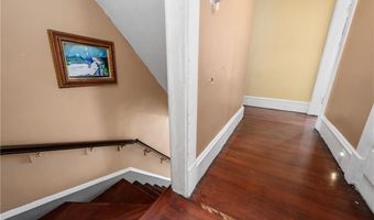 60 White Pkwy, North Smithfield, RI 02896