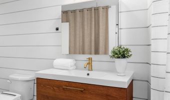 321 Valencia Rd, Aptos, CA 95003
