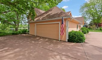 25 S Shore Dr, Addison, MI 49220