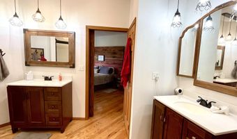 24352 St. Hwy Ee, Aurora, MO 65605