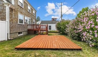 53 Admiral Kalbfus Rd, Newport, RI 02840