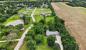 16985 Evans Rd, Basehor, KS 66007