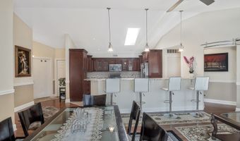 1511 W Pheasant Trail Ln 2, Arlington Heights, IL 60004