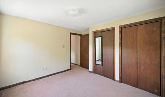 2 N Broadway, Atkinson, NH 03811