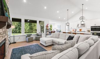 1812 Water Oak Way, Avon, IN 46123