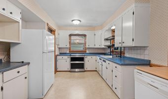 216 W SEYMOUR St, Appleton, WI 54915