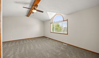 2805 NW Park Ln, Ankeny, IA 50023
