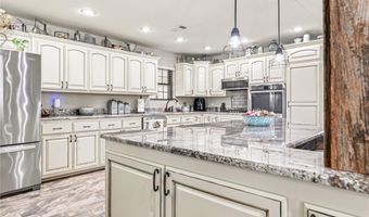 1206 D St, Barling, AR 72923
