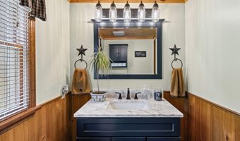 121 Maltbie Dr, Amsterdam, NY 12010