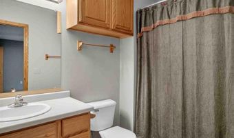 626 Samuel Dr, Madison, WI 53717