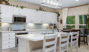 3297 Meadow Crest Pl, Escondido, CA 92027