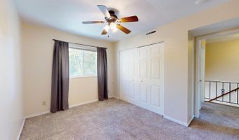 721 Meadow Pl, Ames, IA 50010