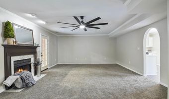 608 TREYMOOR LAKE Cir, Alabaster, AL 35007