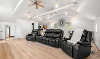 13 Birchwood Cir, Bedford, NH 03110