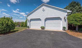 5265 BEAR HOLLOW Ln, Amissville, VA 20106