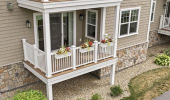 7 Longview Dr 105, Atkinson, NH 03811