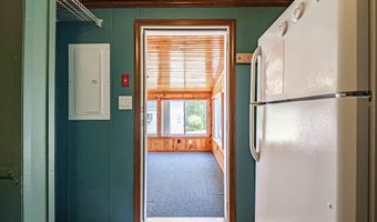 2 Windsor Dr, Alfred, ME 04002