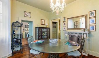 15 Ayrault St, Newport, RI 02840