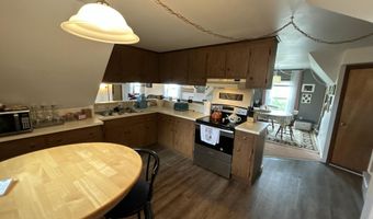 34 Sixth St, Auburn, ME 04210