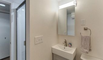 317 America St, Newport, RI 02840