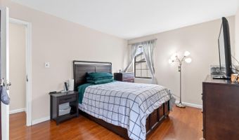 52 Westside Ave, Avenel, NJ 07001