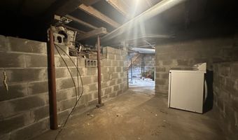 3250 E Douglas Ave, Des Moines, IA 50317