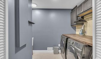 40 Morris Blvd, Bayville, NJ 08721