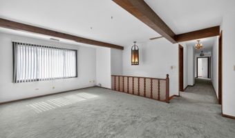 725 7th Ave, Addison, IL 60101