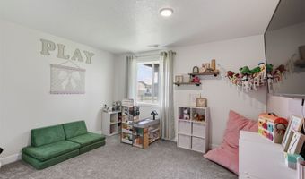 2624 21st St SW, Altoona, IA 50009