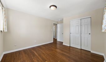 8227 Yarrow Ct, Arvada, CO 80005