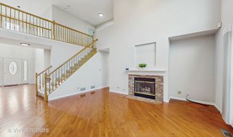 1291 White Chapel Ln, Algonquin, IL 60102