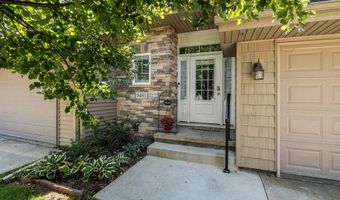 5481 Trillium Crossing Ct, Ann Arbor, MI 48103
