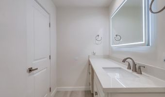3200 La Rotonda Dr 407, Rancho Palos Verdes, CA 90275