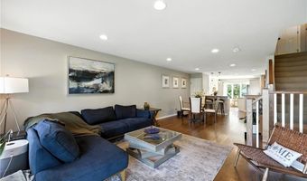 469 North Ln, Bristol, RI 02809