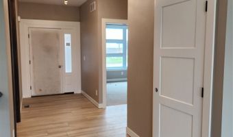 3306 SE Bannister Dr, Ankeny, IA 50021