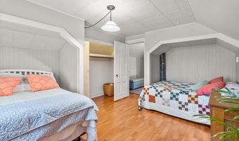 880 S Barre Rd, Barre, VT 05641